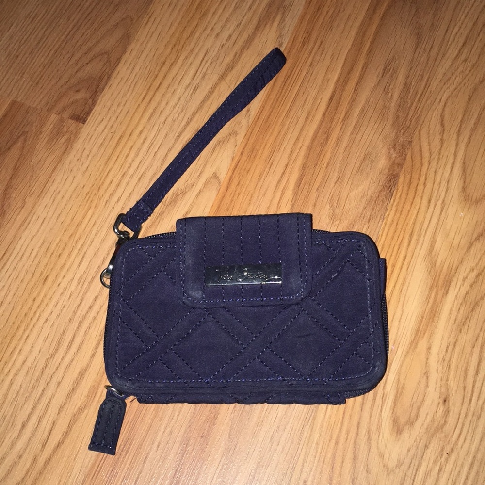 vera wristlet